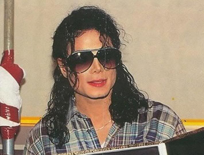 MJ-Sexy-Even-In-Plaid-michael-jacks.jpg