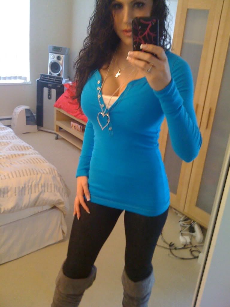 katiebanks.jpg Photo by lil_gangsta_cohen Photobucket