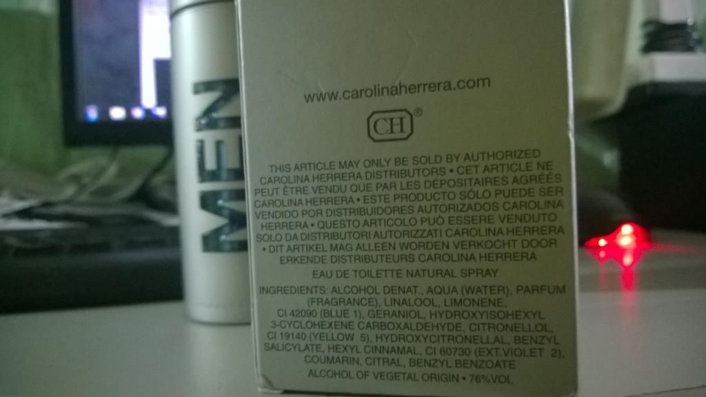 [HCM] Cần bán gấp chai Carolina Herrera 212 Men 100ml (bao test) - 2