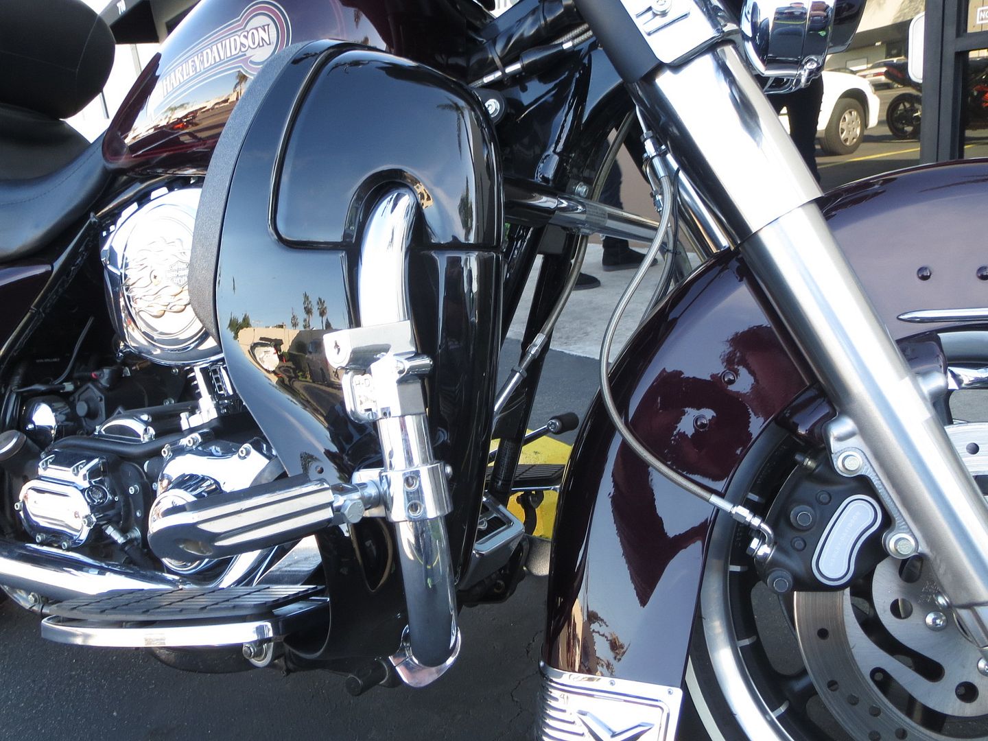 Pair Lower Vented Leg Fairings w/ Doors Glove Box FOR Harley