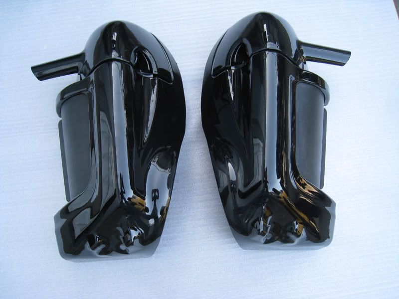 Vivid Black Lower Vented Leg Fairings FOR HD HarleyDavidson Electra
