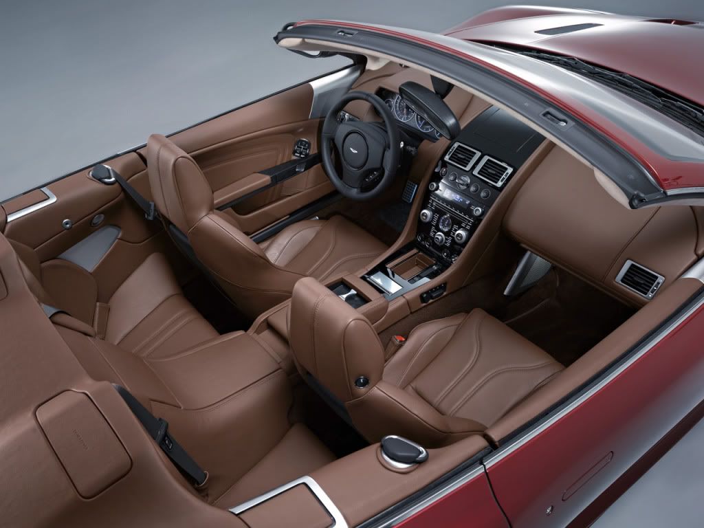 AstonMartinDBSVolante3.jpg