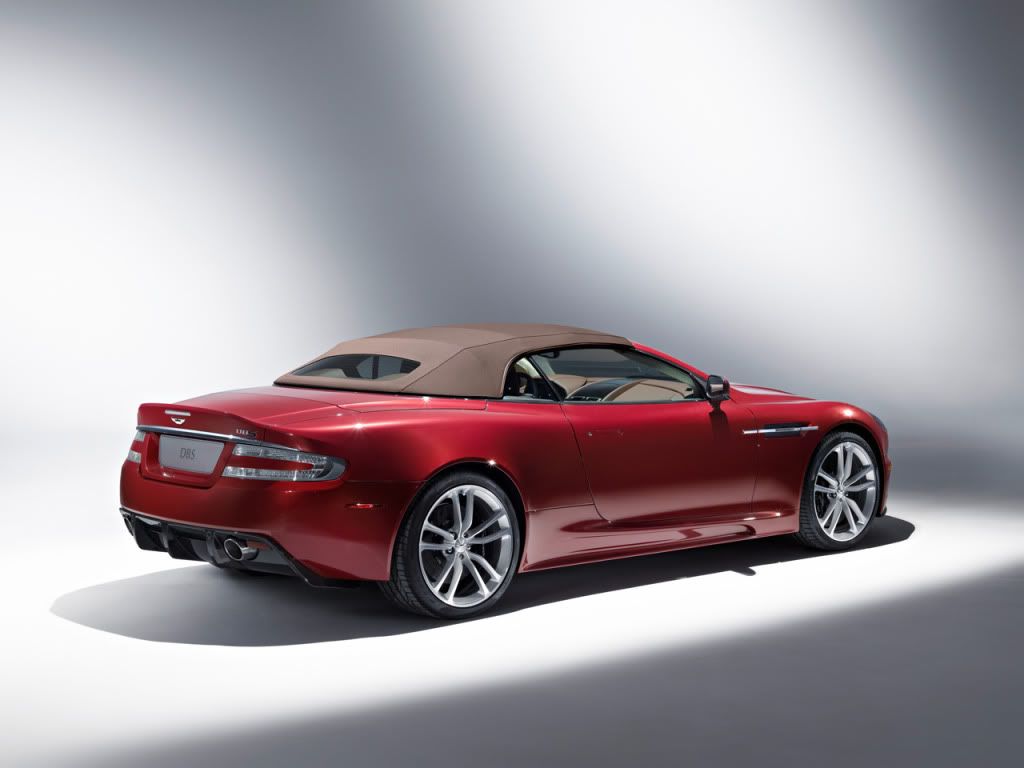 AstonMartinDBSVolante4.jpg