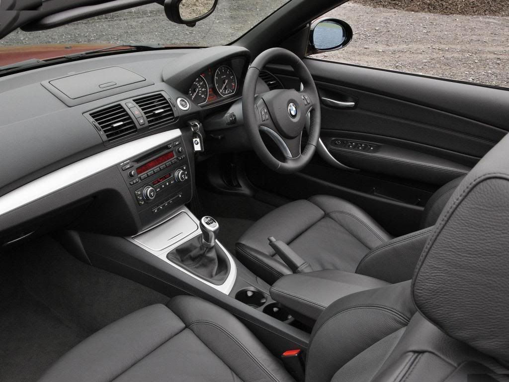 BMW-1-Series_Convertible_UK_Vers-3.jpg