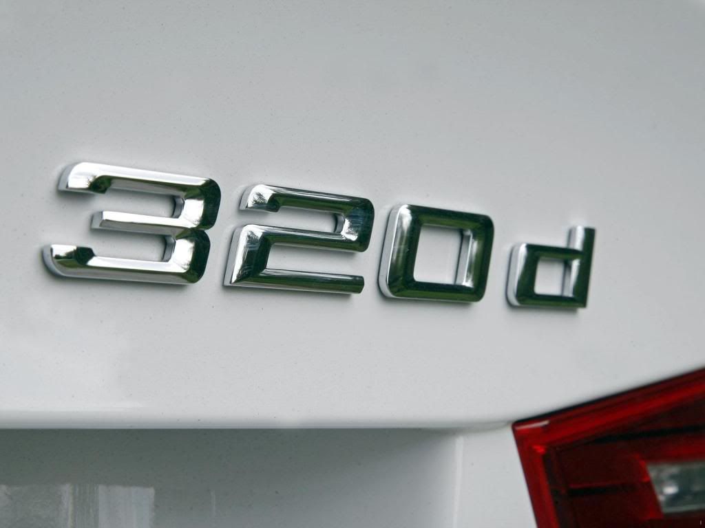 BMW-320d_EfficientDynamics_2010_-1.jpg