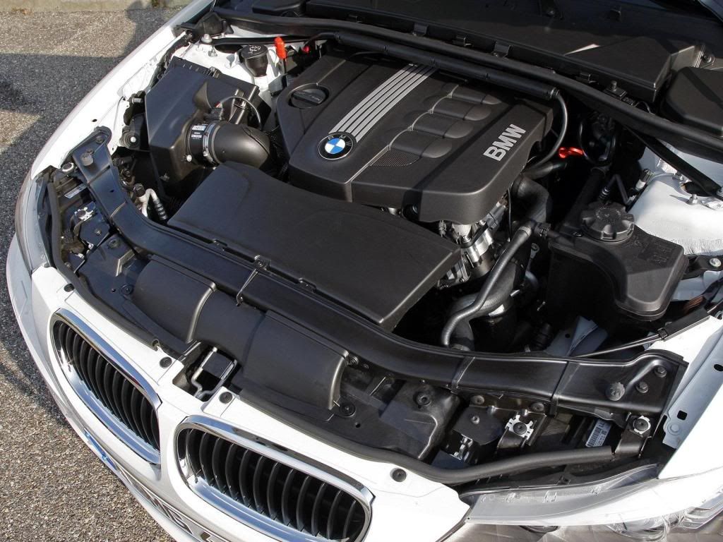 BMW-320d_EfficientDynamics_2010_160.jpg