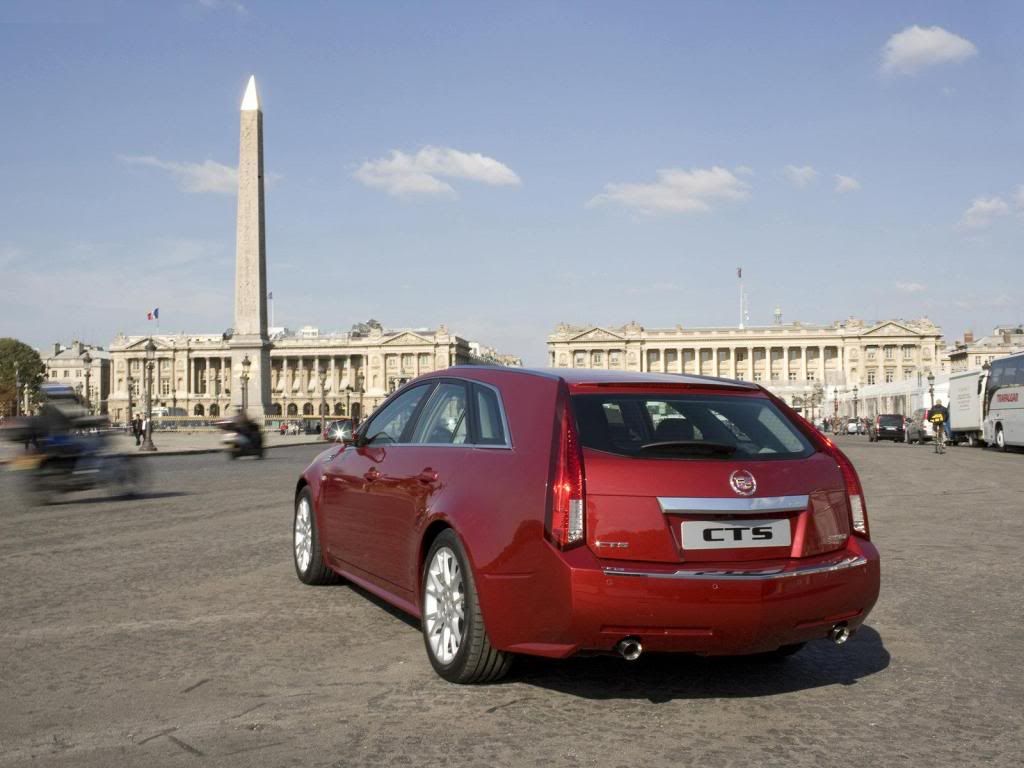 Cadillac-CTS_Sport_Wagon_2010_16-15.jpg