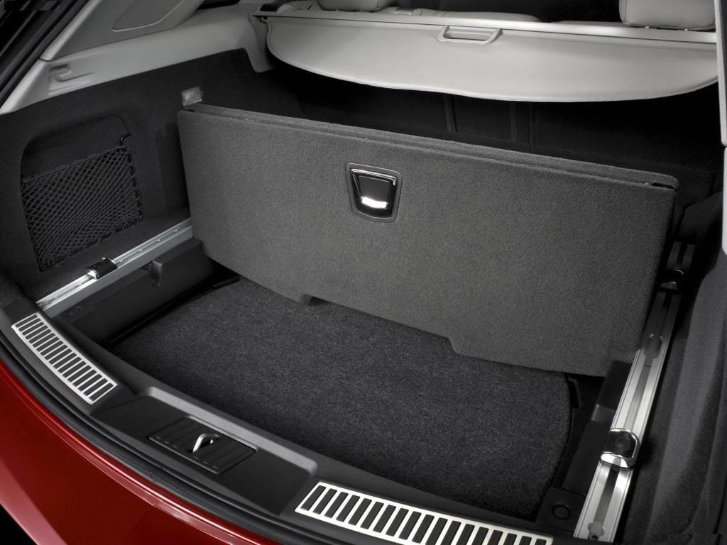Cadillac-CTS_Sport_Wagon_2010_16-3.jpg