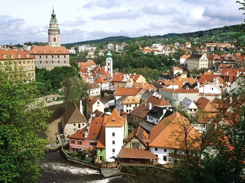 CeskKrumlovCzechRepublic.jpg