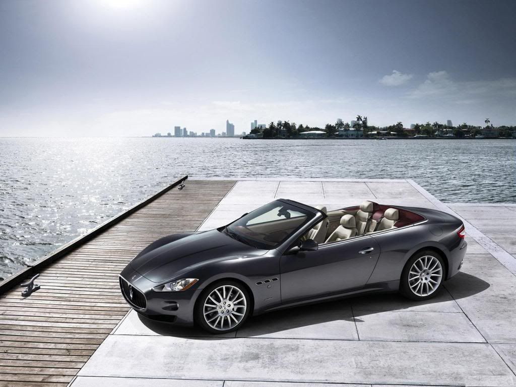 Maserati-GranCabrio_2011_1600x12-2.jpg