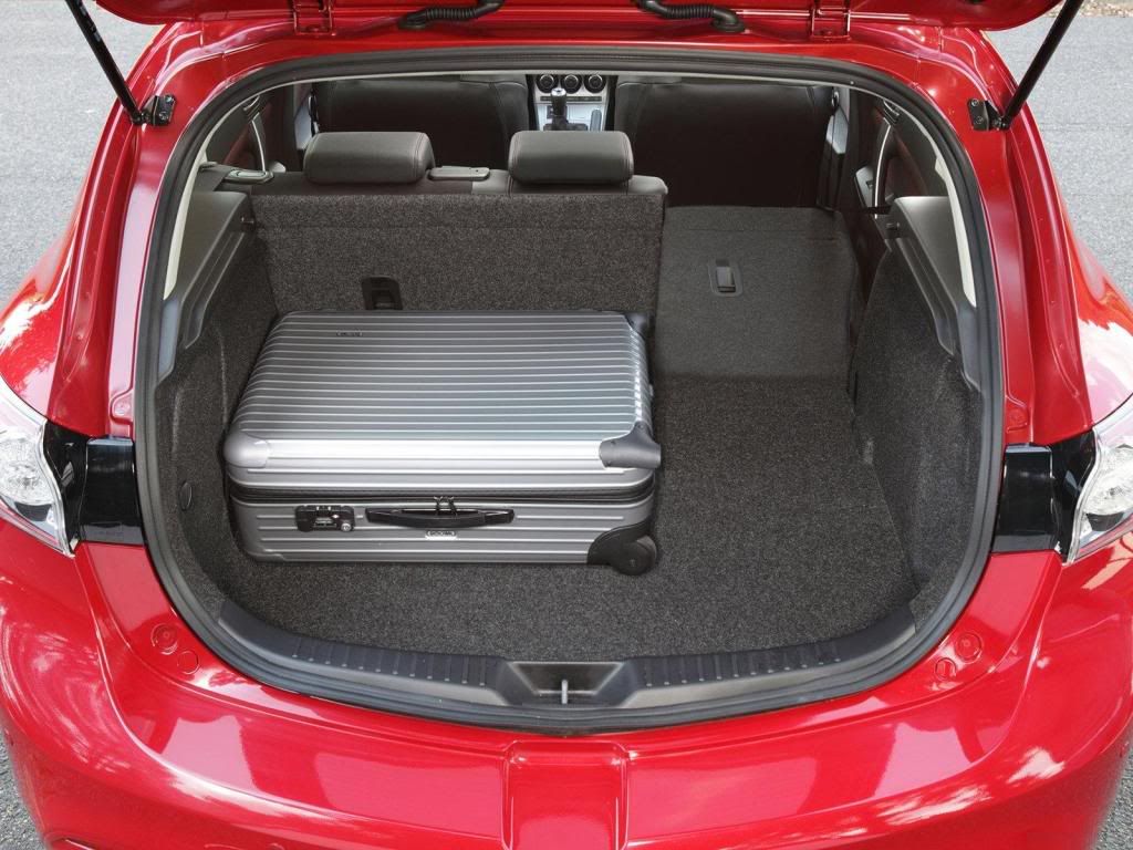 Mazda-3_MPS_2010_1600x1200_wallp-13.jpg