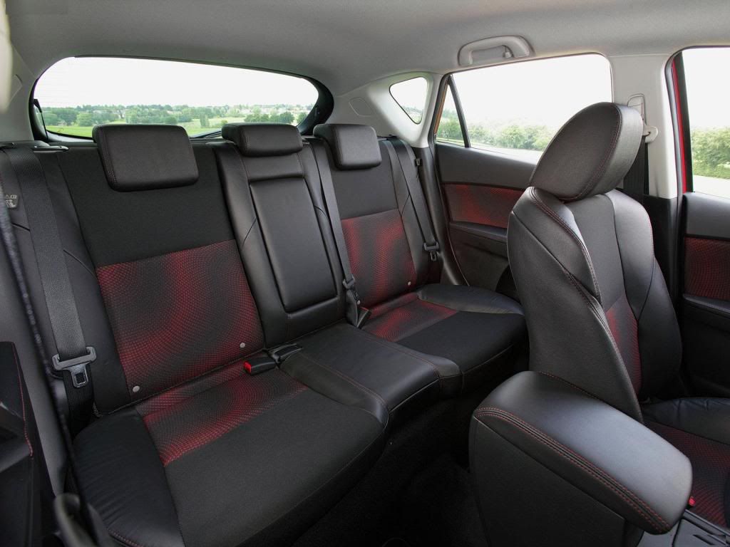 Mazda-3_MPS_2010_1600x1200_wallp-15.jpg