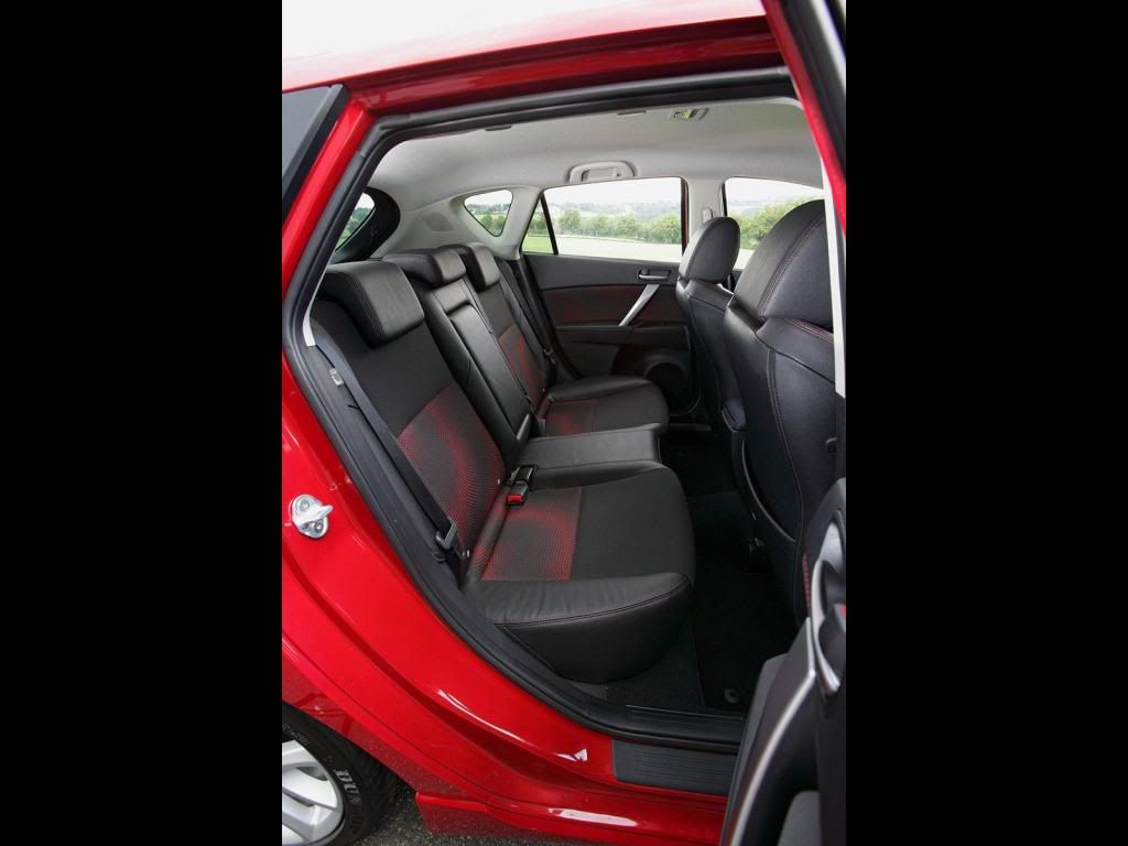 Mazda-3_MPS_2010_1600x1200_wallp-8.jpg