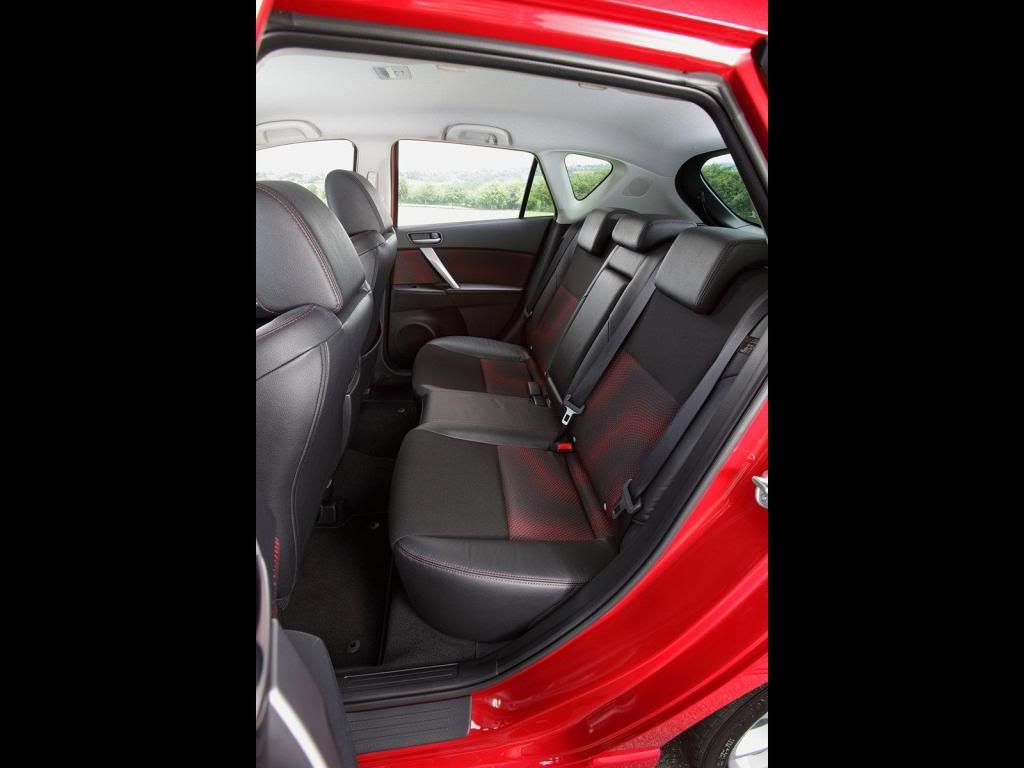 Mazda-3_MPS_2010_1600x1200_wallp-9.jpg