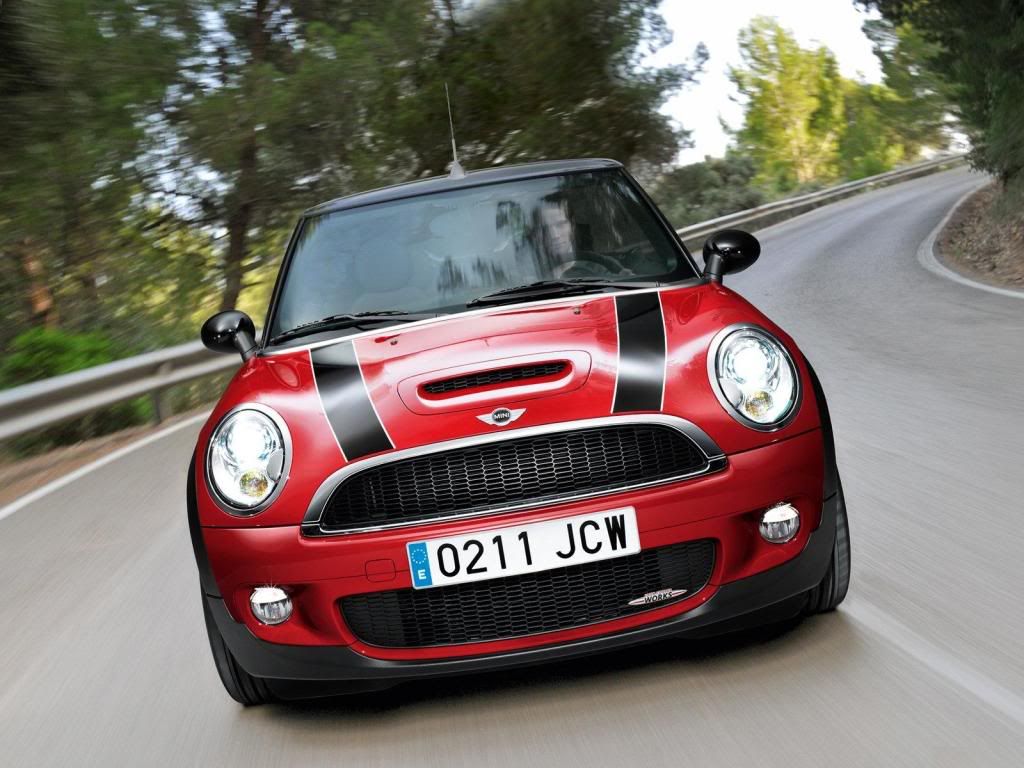 Mini-John_Cooper_Works_Convertib-32.jpg