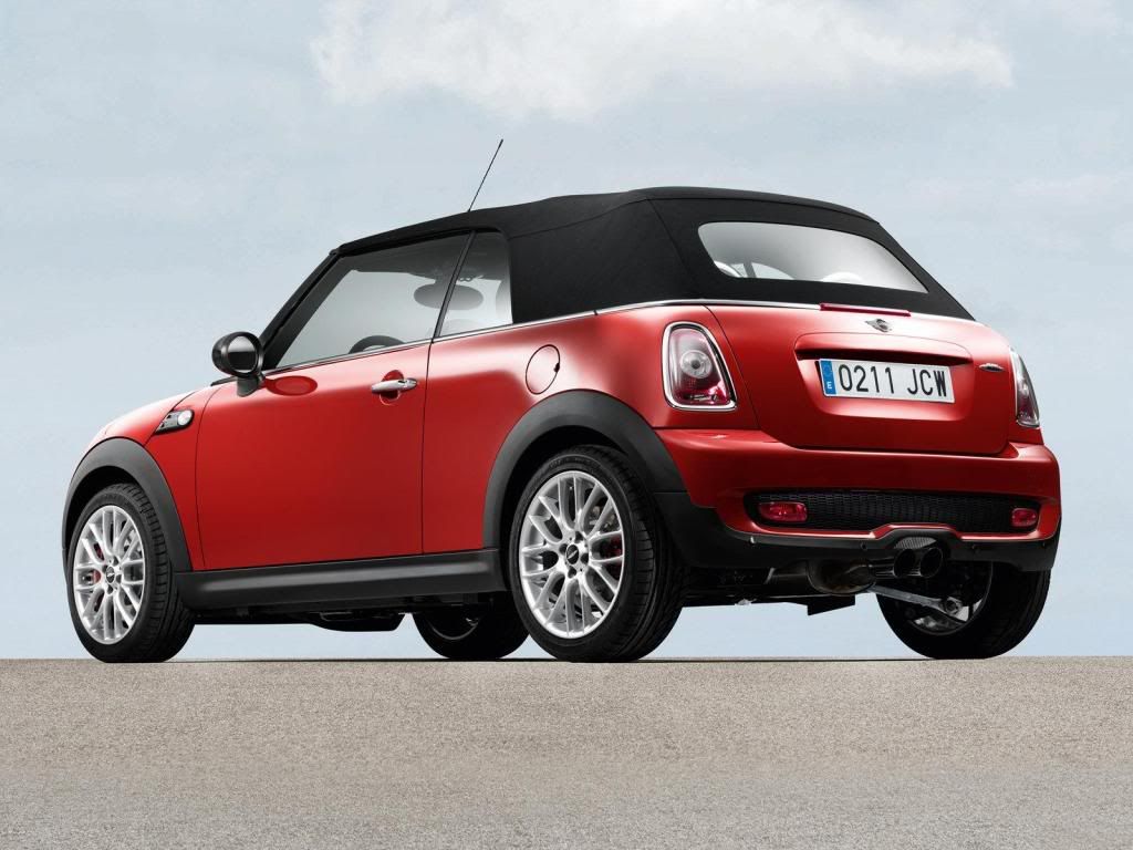 Mini-John_Cooper_Works_Convertib-33.jpg