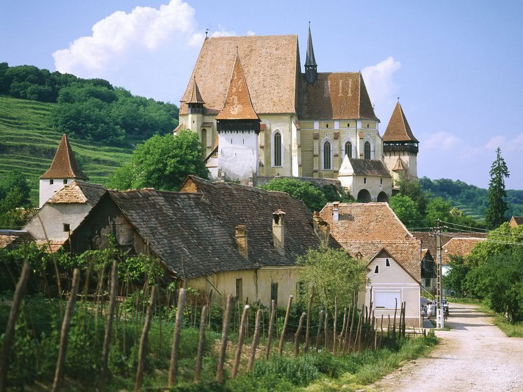 SaxonFortifiedChurchofBiertanNearSi.jpg