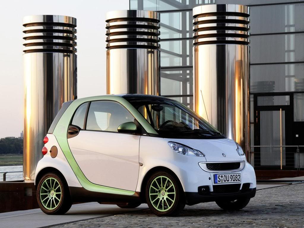 Smart-fortwo_electric_drive_2010-5.jpg
