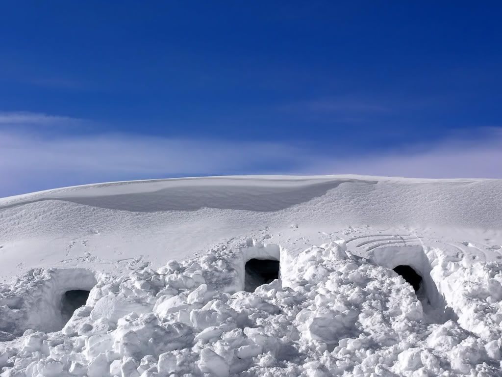Snow_caves.jpg