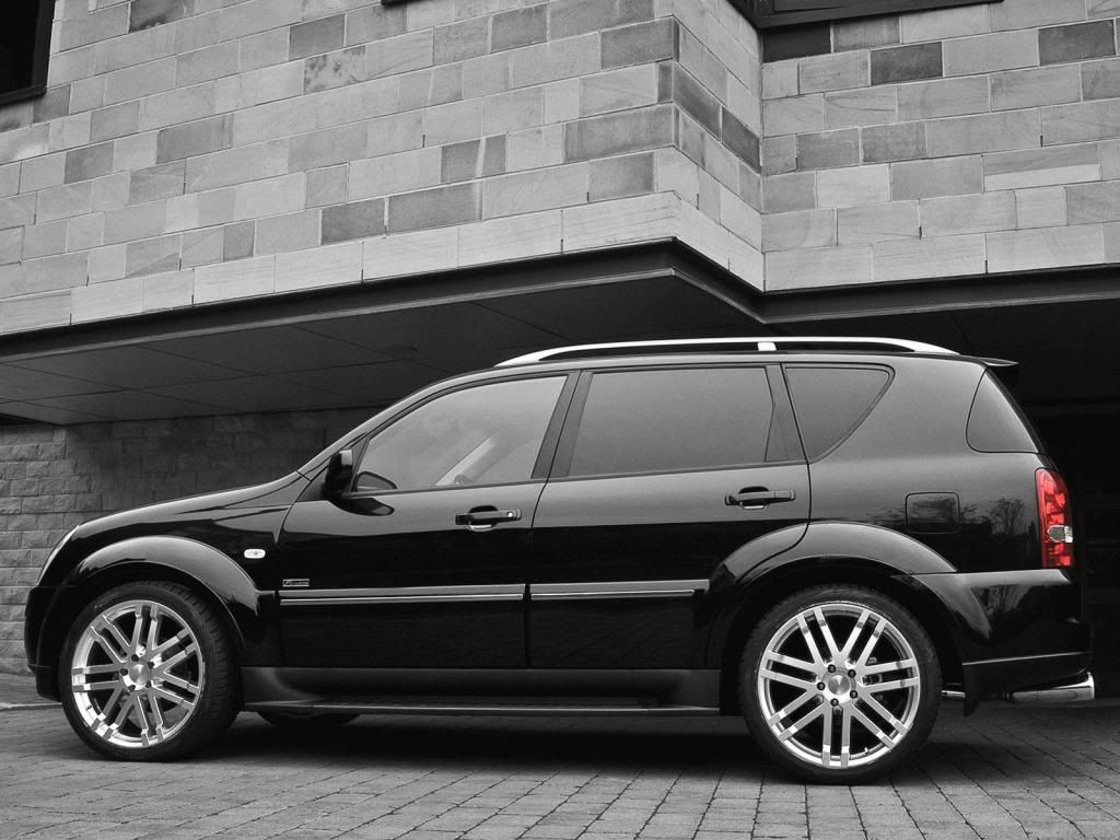 SsangYong-Rexton_R-Line_2009_160-3.jpg