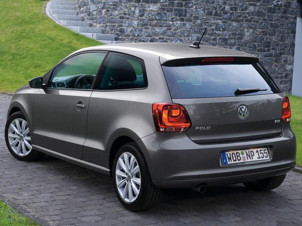 Volkswagen-Polo_3-Door_2010_1600-1.jpg