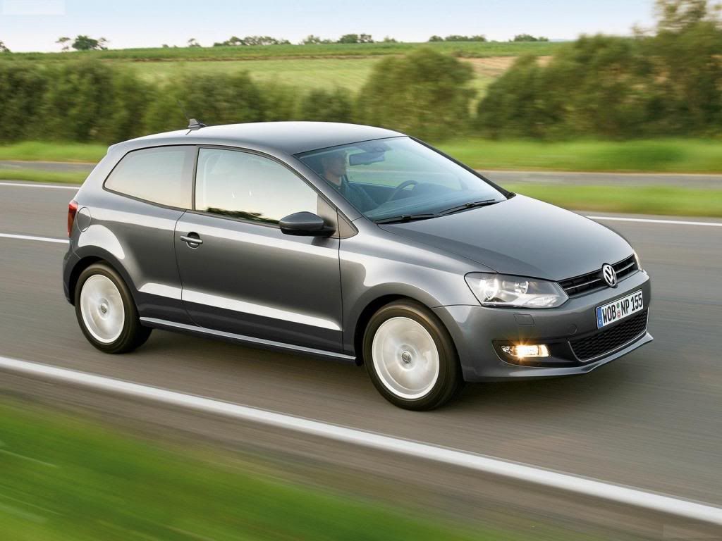 Volkswagen-Polo_3-Door_2010_1600-11.jpg