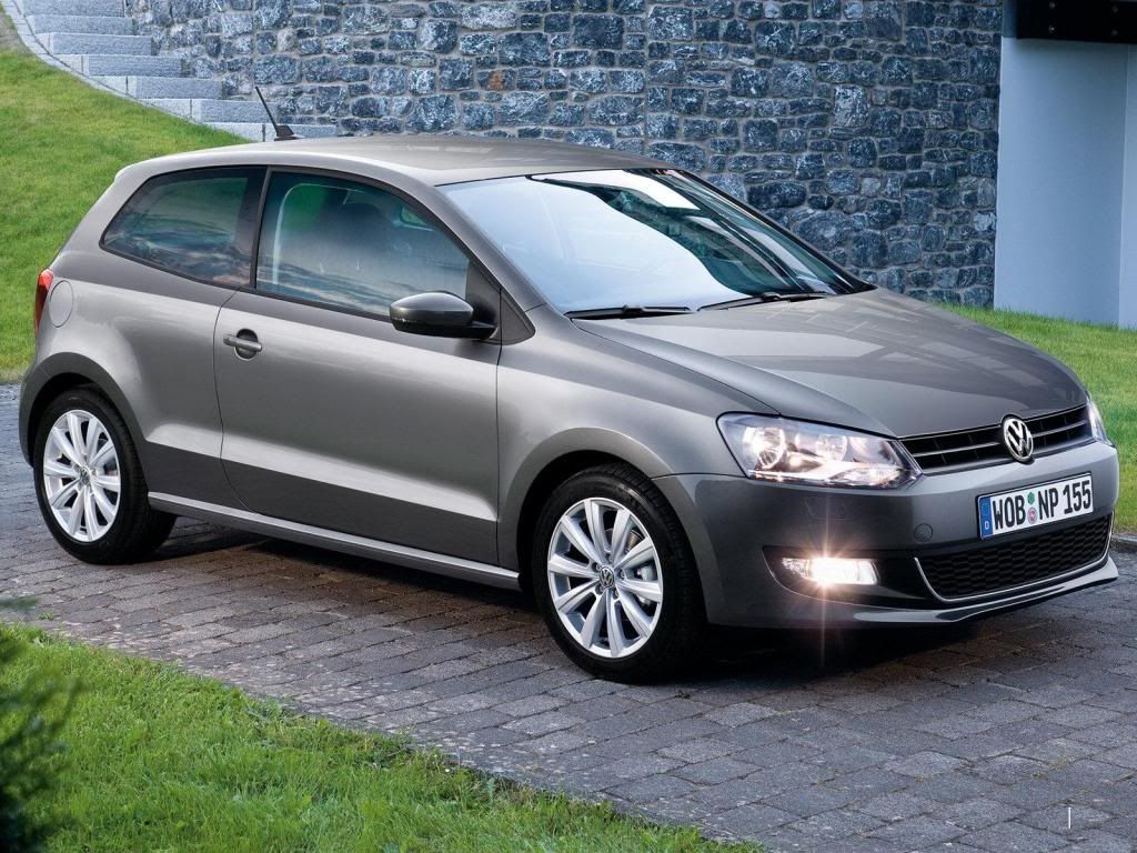 Volkswagen-Polo_3-Door_2010_1600-13.jpg