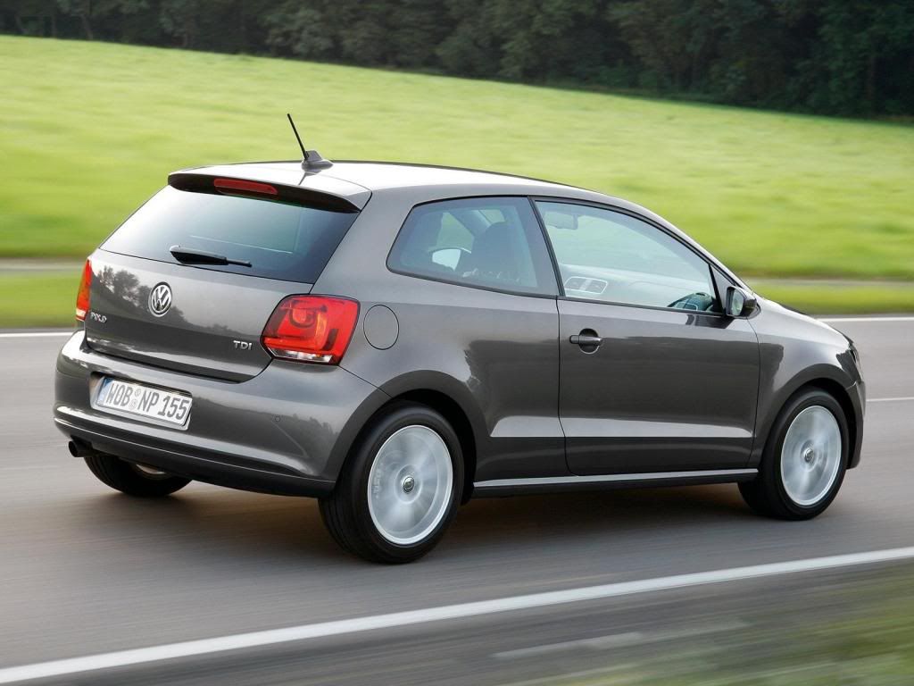 Volkswagen-Polo_3-Door_2010_1600-2.jpg
