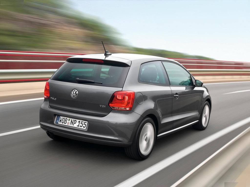 Volkswagen-Polo_3-Door_2010_1600-6.jpg