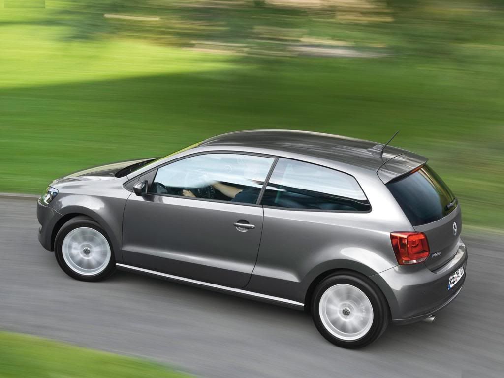 Volkswagen-Polo_3-Door_2010_1600-7.jpg