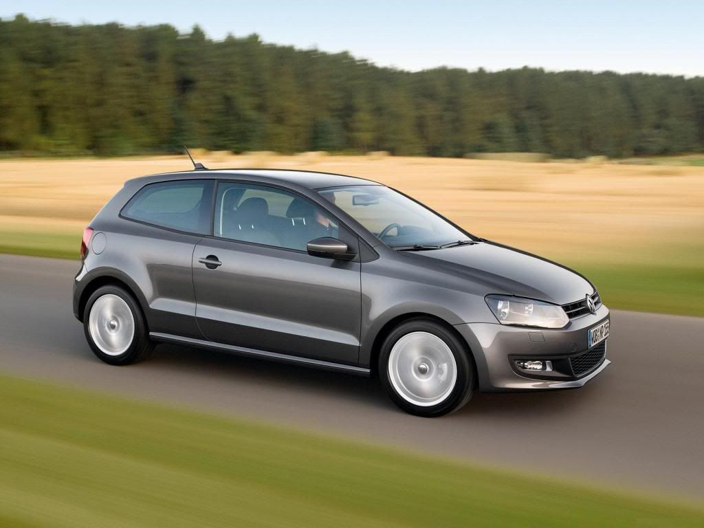 Volkswagen-Polo_3-Door_2010_1600-9.jpg