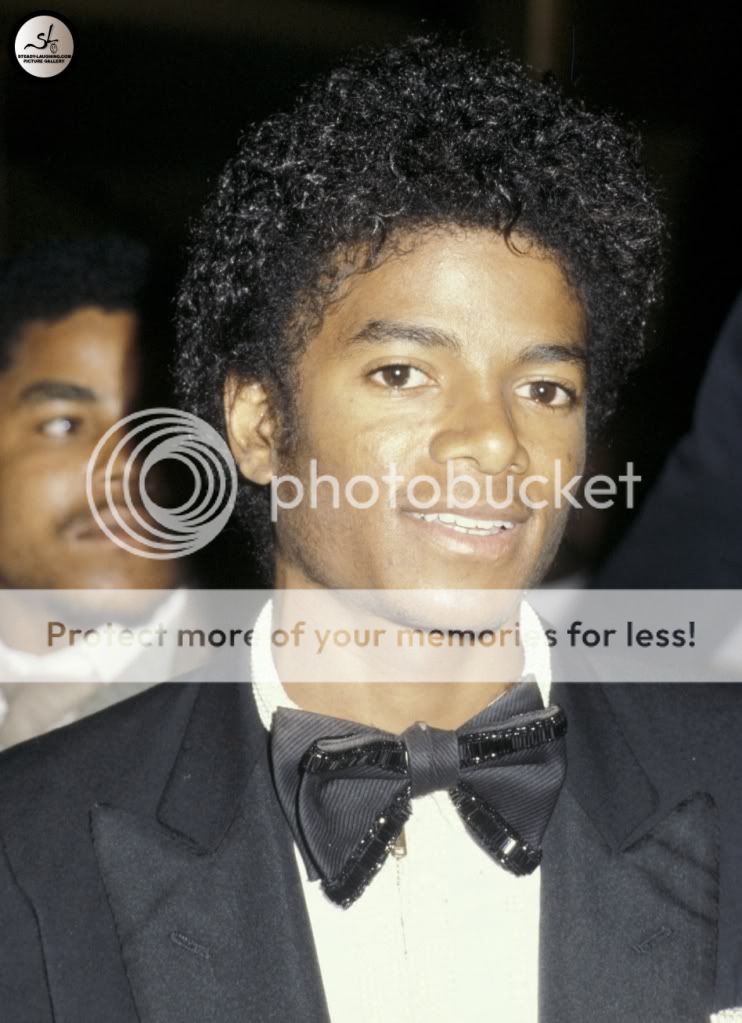 http://i842.photobucket.com/albums/zz342/uaremylifemj/302.jpg